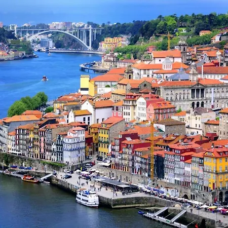 Pleasant In * Porto